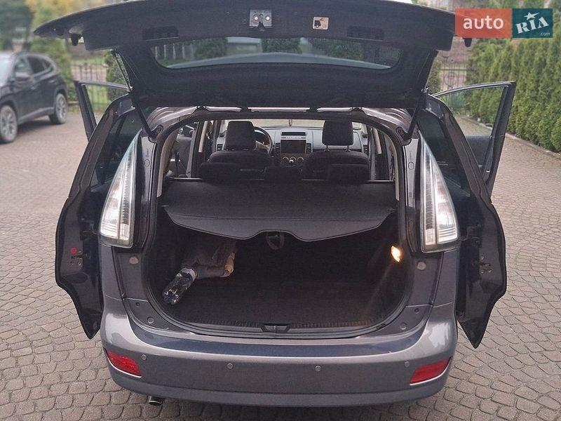 Мінівен Mazda 5 2008 в Шептицькому
