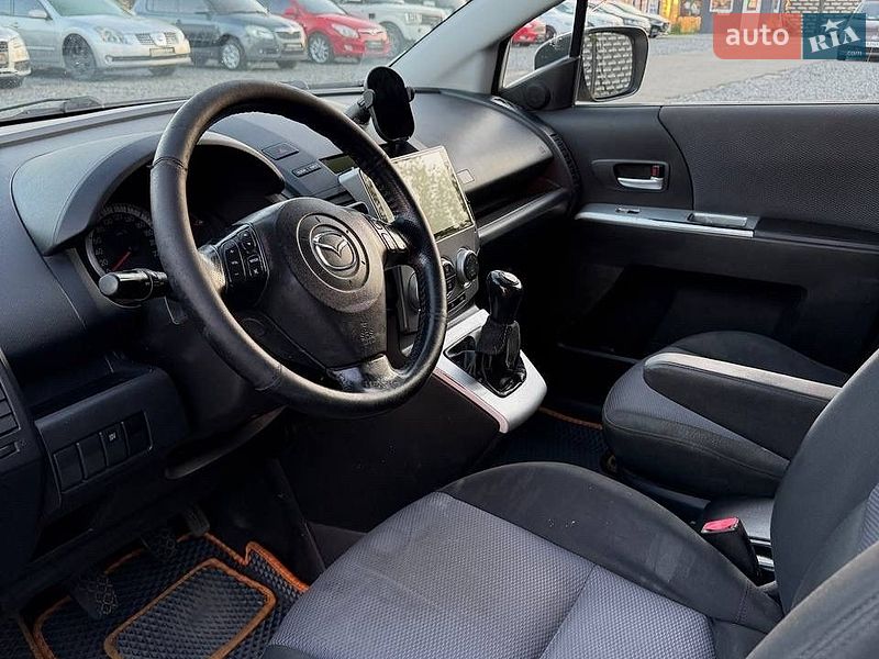 Минивэн Mazda 5 2007 в Киеве