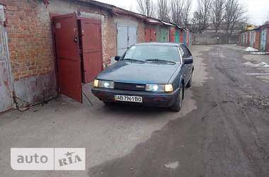 Хэтчбек Mazda 626 1987 в 