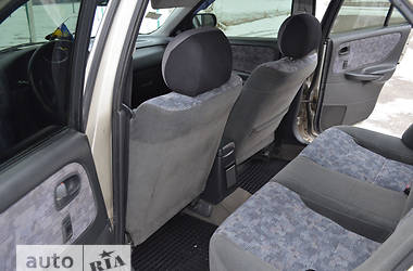 Седан Mazda 626 1998 в 