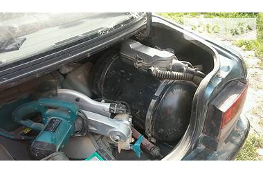 Седан Mazda 626 1991 в Ровно