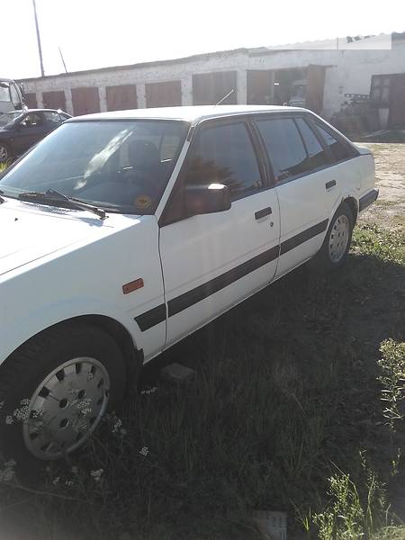 Хэтчбек Mazda 626 1987 в Ровно