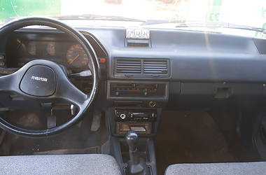 Седан Mazda 626 1987 в Великой Лепетихе