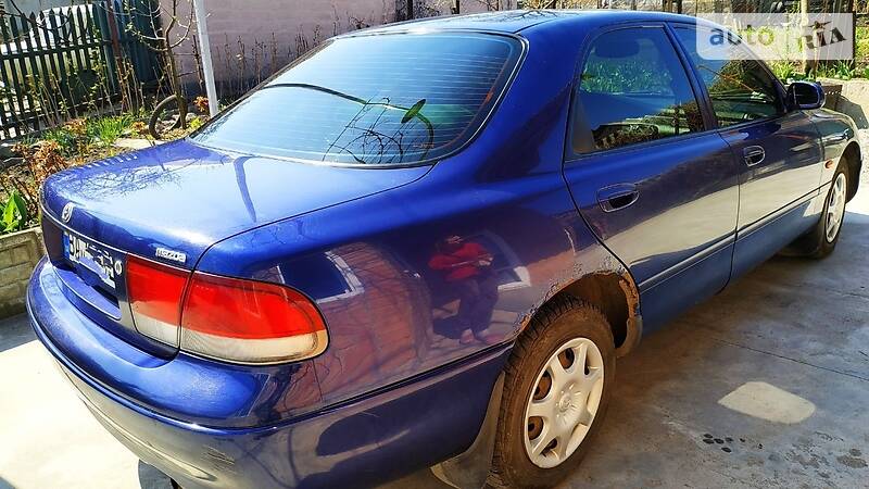 Седан Mazda 626 1996 в Кропивницькому