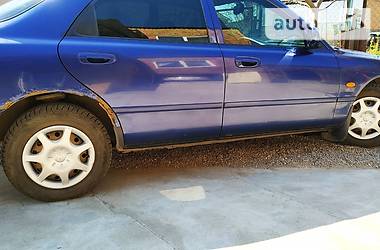 Седан Mazda 626 1996 в 