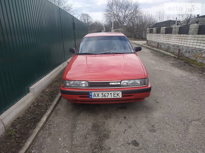 Хэтчбек Mazda 626 1988 в Харькове