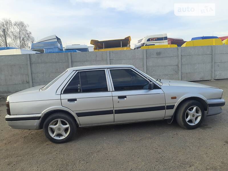 Седан Mazda 626 1987 в Белой Церкви