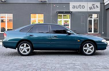 Хетчбек Mazda 626 1993 в 