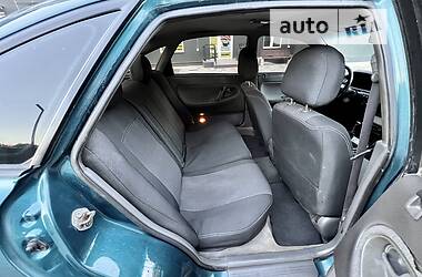 Хетчбек Mazda 626 1993 в 