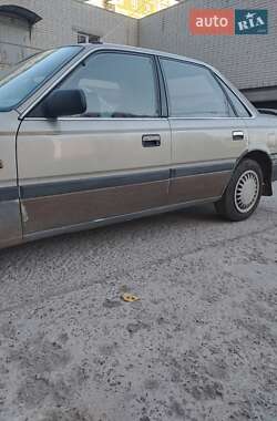 Седан Mazda 626 1992 в Каменке