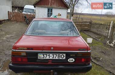 Седан Mazda 626 1986 в Луцке