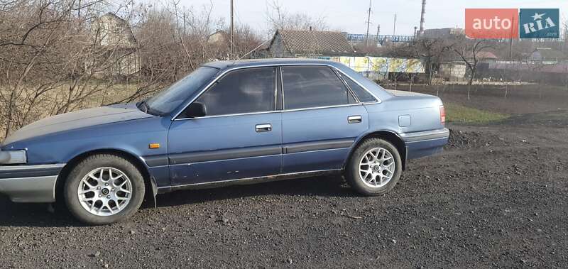 Седан Mazda 626 1988 в Миколаєві