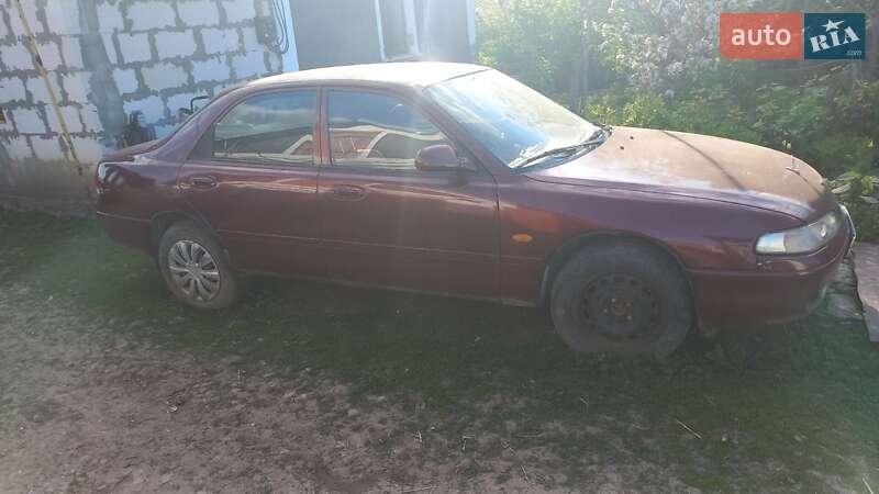 Хетчбек Mazda 626 1992 в Дунаївцях