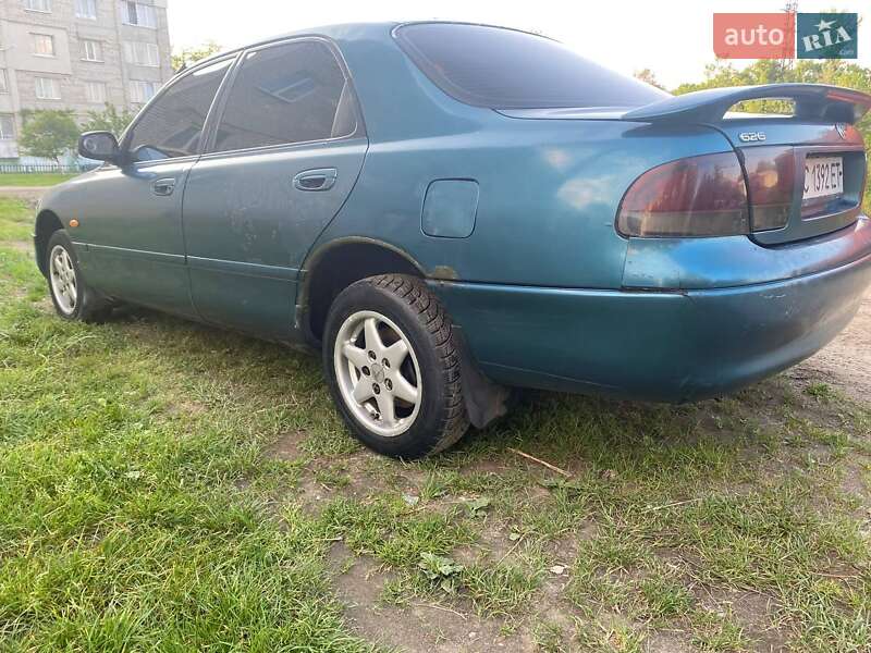 Седан Mazda 626 1994 в Стрию
