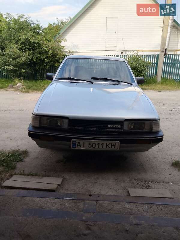 Седан Mazda 626 1986 в Білій Церкві