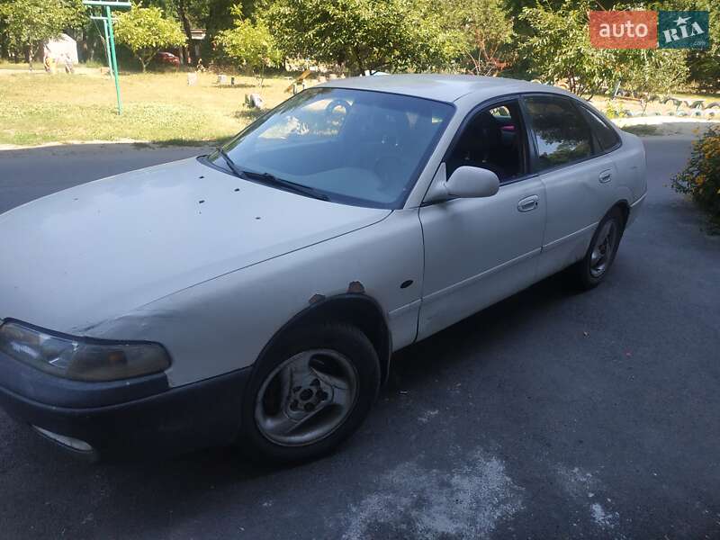 Хэтчбек Mazda 626 1995 в Светловодске