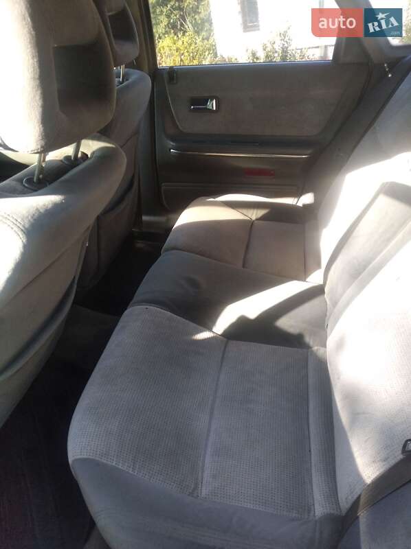 Хэтчбек Mazda 626 1989 в Лубнах