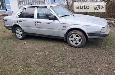 Седан Mazda 626 1985 в Хороле