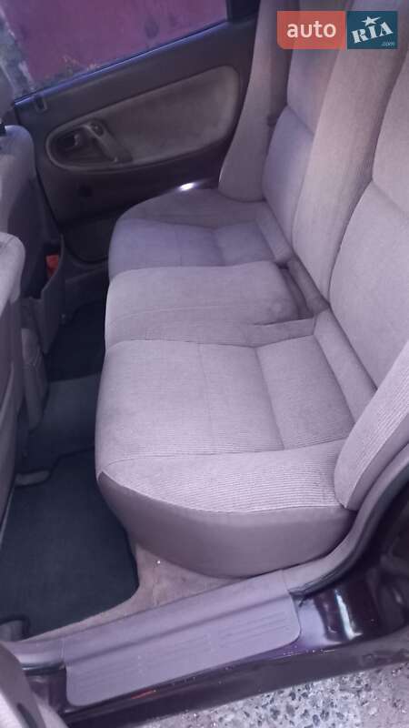 Седан Mazda 626 1993 в Миколаєві
