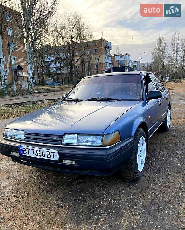 Седан Mazda 626 1989 в Николаеве