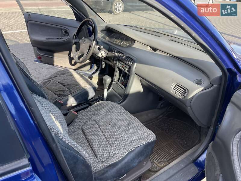 Седан Mazda 626 1993 в Одессе