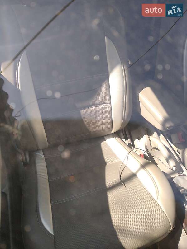 Хэтчбек Mazda 626 2001 в Теплике