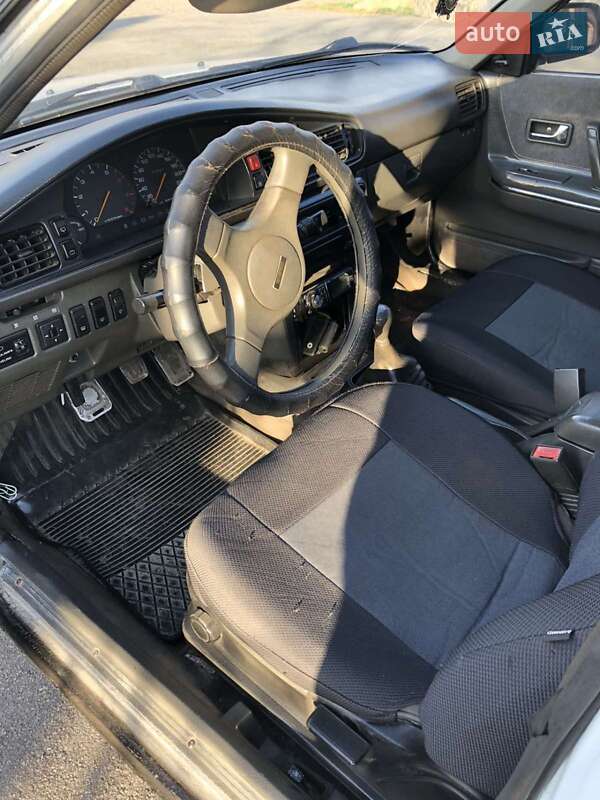 Хэтчбек Mazda 626 1990 в Виннице