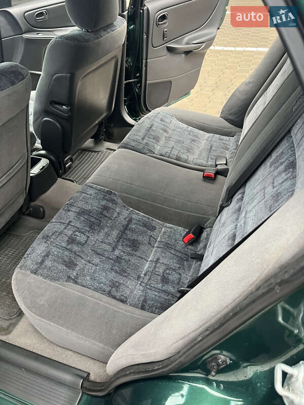 Хэтчбек Mazda 626 1998 в Ивано-Франковске