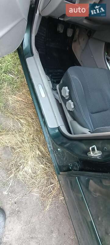 Седан Mazda 626 2000 в Днепре