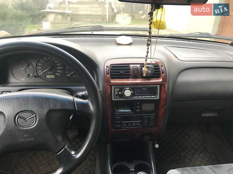 Седан Mazda 626 1999 в Хусте
