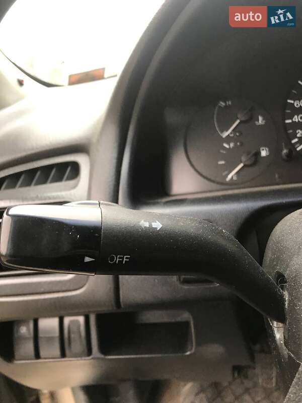 Седан Mazda 626 1999 в Хусте