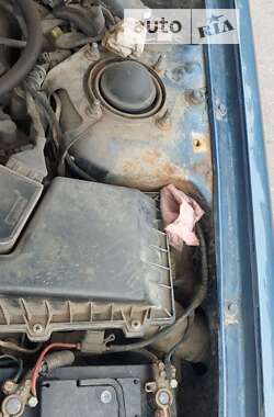 Универсал Mazda 626 1988 в 