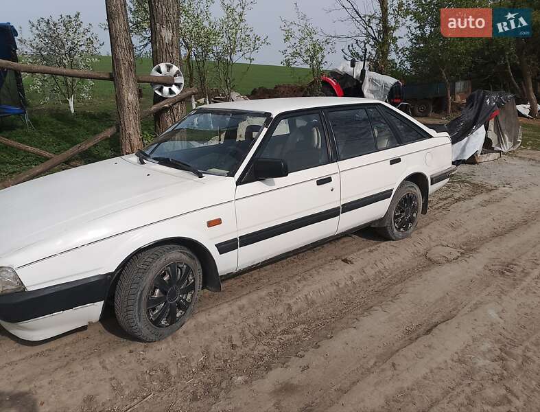 Хэтчбек Mazda 626 1988 в Городке