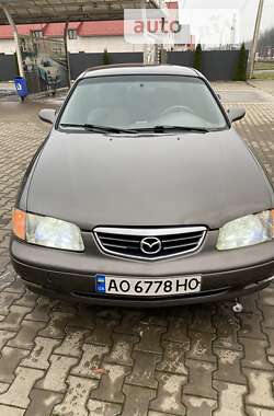 Седан Mazda 626 2001 в Иршаве
