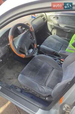 Седан Mazda 626 1998 в Славянске