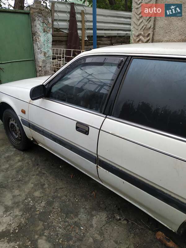 Mazda 626 1989