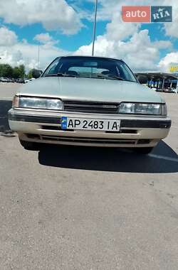 Хэтчбек Mazda 626 1990 в 