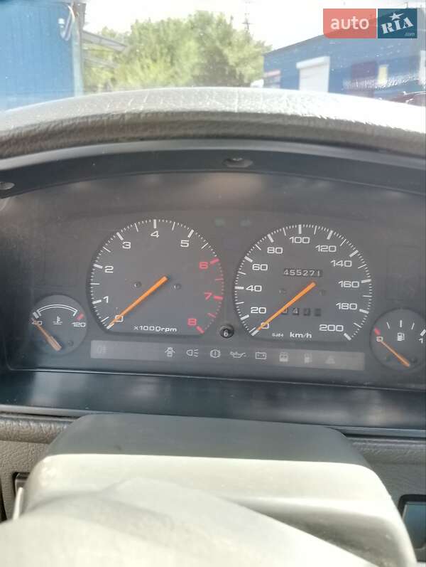 Хэтчбек Mazda 626 1990 в Запорожье