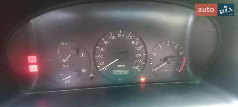 Хетчбек Mazda 626 1999 в Одесі