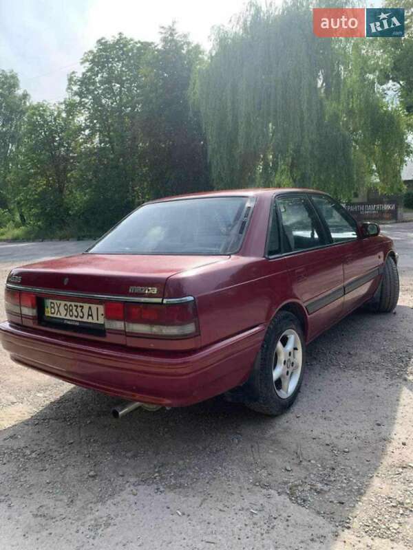 Седан Mazda 626 1990 в Каменец-Подольском