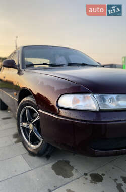 Седан Mazda 626 1993 в 