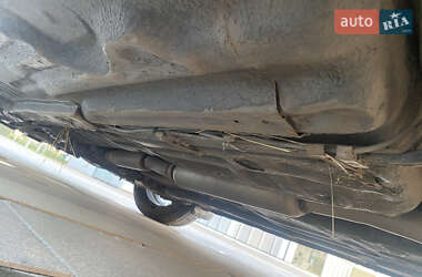 Седан Mazda 626 1993 в 