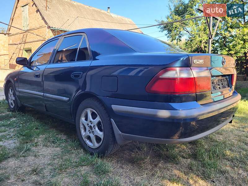 Седан Mazda 626 1999 в Полтаві