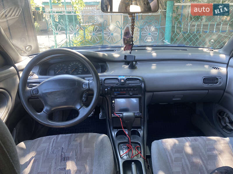 Седан Mazda 626 1995 в Сараті