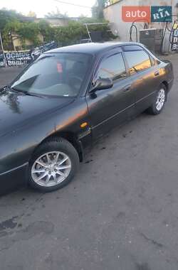 Седан Mazda 626 1993 в 