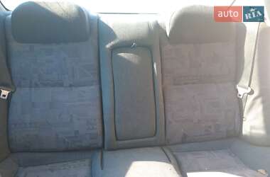 Седан Mazda 626 1995 в Чернівцях
