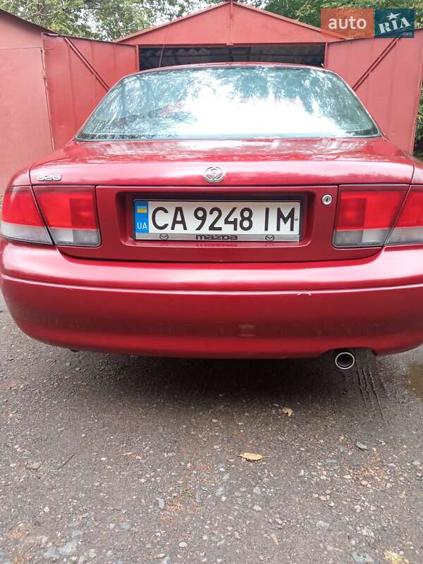 Седан Mazda 626 1994 в Черкассах