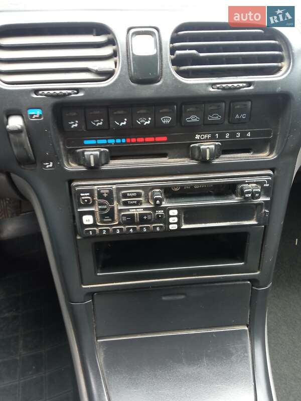 Седан Mazda 626 1994 в Черкассах