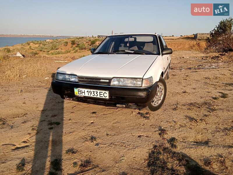 Седан Mazda 626 1989 в Одесі