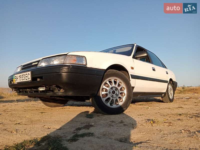 Седан Mazda 626 1989 в Одесі